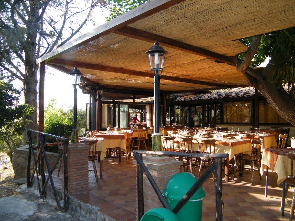 Вилла Casale Drinzi Collesano Экстерьер фото